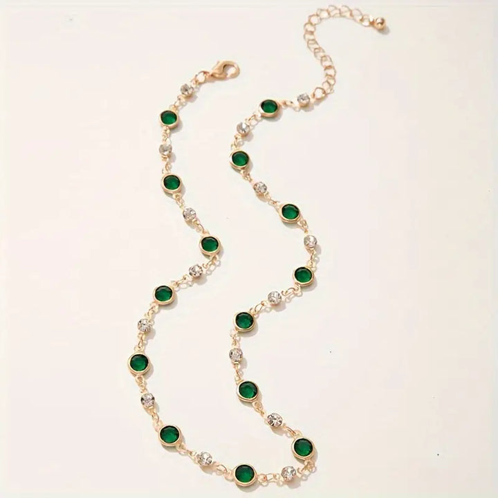 Chic Emerald Green Pendant Necklace