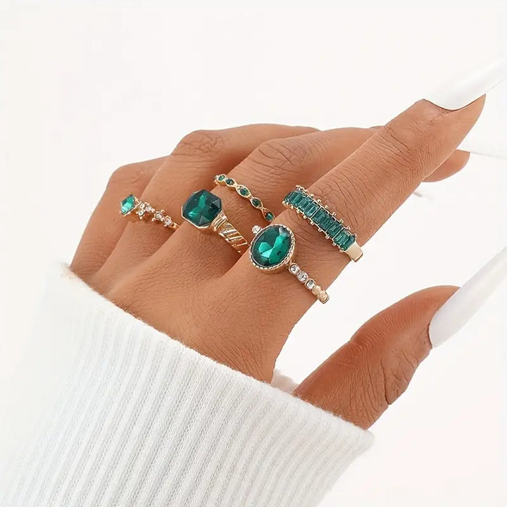 Zara Exquisite Emerald Gold Ring Set