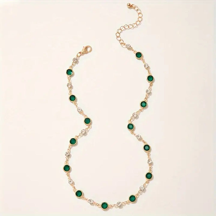 Chic Emerald Green Pendant Necklace