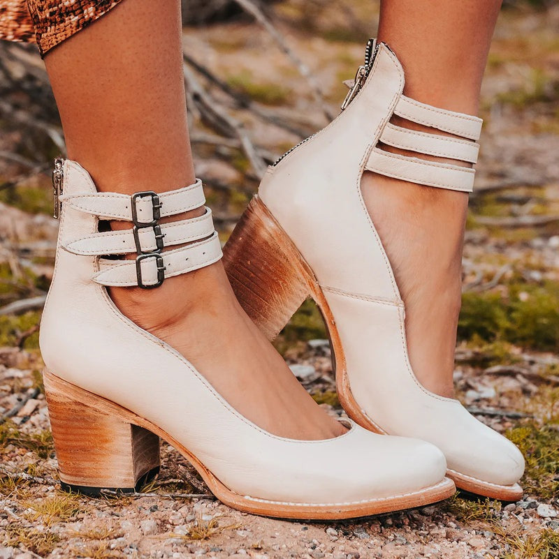 Anya™ | Timeless Heel Pumps